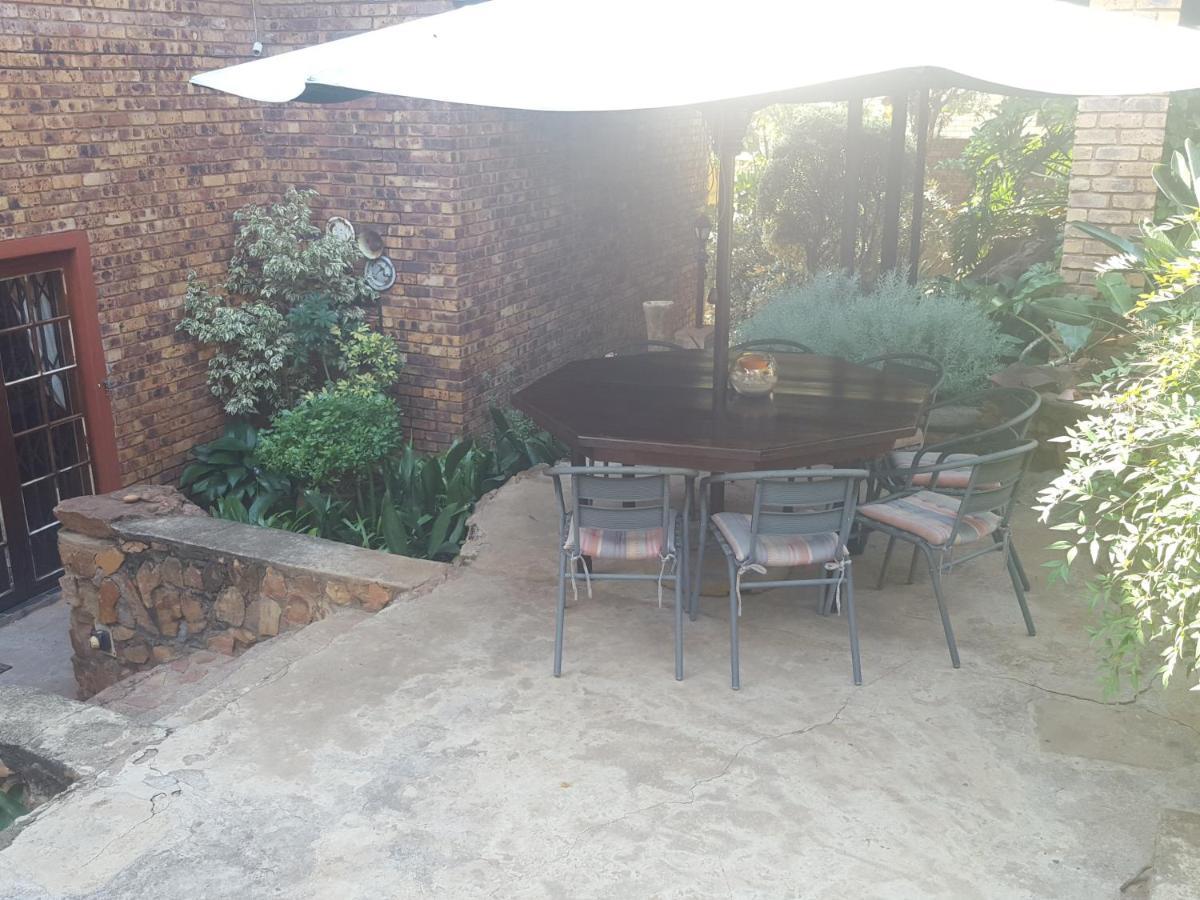 Grace Place Bnb Pretoria Bed and Breakfast Εξωτερικό φωτογραφία